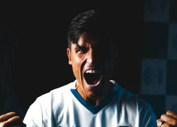 Persib Bandung Resmi Gaet Bomber Spanyol Sergio Castel