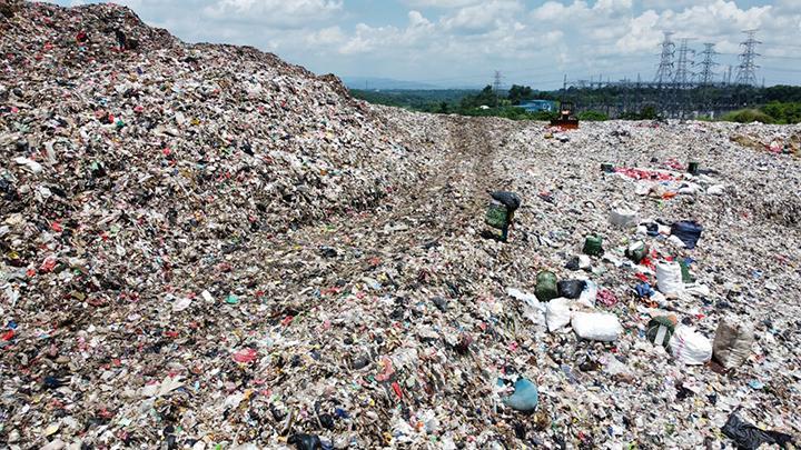 Warga BSD Gugat TPA Cipeucang Rp 21 Miliar – Aksara Lokal Warga BSD Gugat TPA Cipeucang Rp 21 Miliar