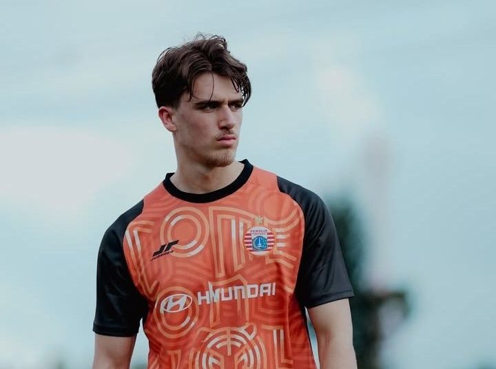 Zijlstra Pilih Persija Eropa Lewat Macan Kemayoran Percaya – Aksara Lokal Zijlstra Pilih Persija: Eropa Lewat, Macan Kemayoran Percaya!