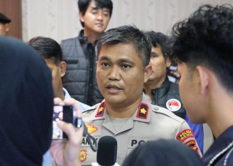 SPPG Polres PPU Mulai Salurkan 1200 Porsi Makan Bergizi Gratis – Aksara Lokal SPPG Polres PPU Mulai Salurkan 1.200 Porsi Makan Bergizi Gratis