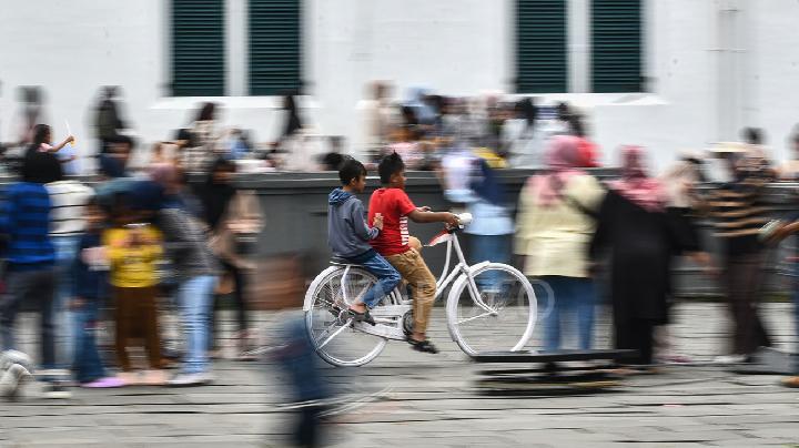 Jurus Film Jakarta Pikat Turis Asing Bikin Jatuh Hati – Aksara Lokal Jurus Film Jakarta: Pikat Turis Asing, Bikin Jatuh Hati!