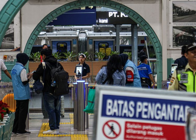 KAI: Hampir 500 Ribu Tiket Kereta Mudik Lebaran Ludes Terjual!