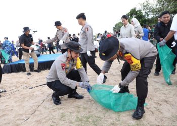 Pantai Bersih Bali: Kapolda, 5000 Relawan Aksi Nyata!