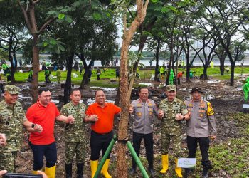 Polda-Kodam Jaya Bersih-Bersih Danau Sunter: Aksi Kolosal Jakarta