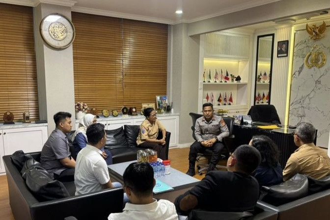 Mediasi Kasus Guru Tangsel Buntu Laporan Polisi Lanjut – Aksara Lokal Mediasi Kasus Guru Tangsel Buntu, Laporan Polisi Lanjut