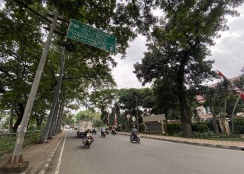 Lisa Blackpink Syuting Film di Tangerang Jalan KS Tubun Ditutup – Aksara Lokal Lisa Blackpink Syuting Film di Tangerang, Jalan KS Tubun Ditutup.