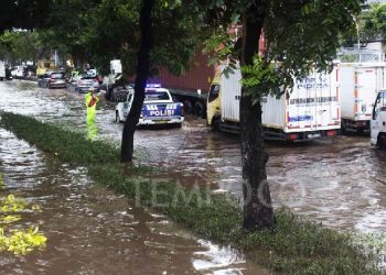 Jabodetabek Hujan Sejak Pagi, Cek Prediksi Cuaca Hari Ini