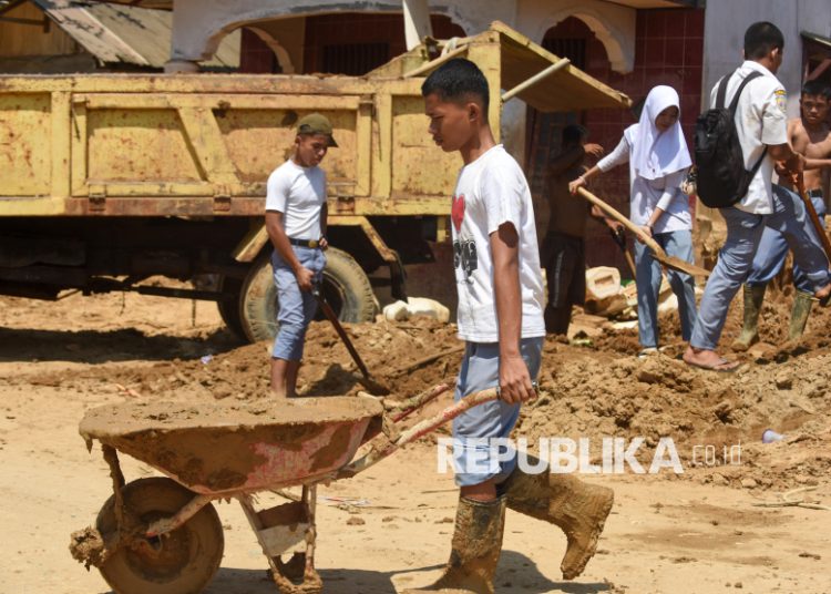 TNI-Pemerintah: Akses Desa Tapanuli Utara Pulih Cepat