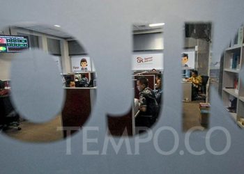 Intip Jejak Karier Pejabat OJK dan BEI yang Memilih Mundur