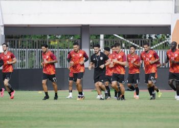 Persebaya vs Dewa United: Duel Sengit Super League Hari Ini!