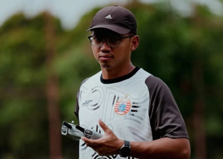 Herdman Rekrut Analis Persija untuk Timnas Indonesia