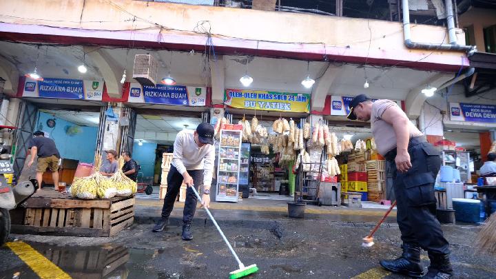 Pasar Gede Solo Bersolek Siap Manjakan Wisatawan Libur Lebaran – Aksara Lokal Pasar Gede Solo Bersolek, Siap Manjakan Wisatawan Libur Lebaran