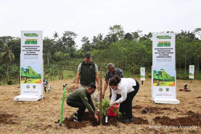 Djarum Hijaukan Muria 60321 Bibit Tumbuh – Aksara Lokal Djarum Hijaukan Muria: 60.321 Bibit Tumbuh!