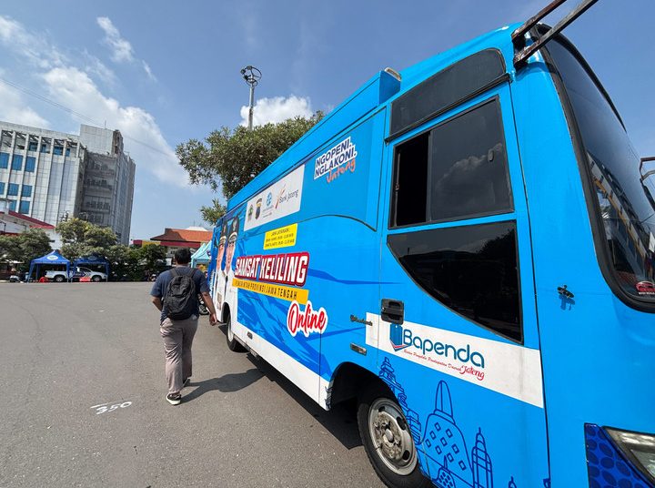 Pajak Kendaraan Jateng Naik 17 Warga Bingung Buat Apa – Aksara Lokal Pajak Kendaraan Jateng Naik 17%: Warga Bingung Buat Apa?