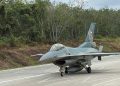 Heboh! Dua Jet Tempur Uji Coba Mendarat di Tol Lampung.