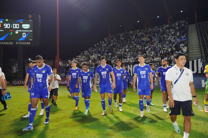 Umuh Muchtar Tuntut Persib Libas Ratchaburi Minimal 3-0 – Aksara Lokal Umuh Muchtar Tuntut Persib Libas Ratchaburi Minimal 3-0