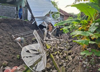 Tragis Pasutri di Bali Tertimbun Rumah Ambruk Akibat Hujan Deras – Aksara Lokal Tragis, Pasutri di Bali Tertimbun Rumah Ambruk Akibat Hujan Deras