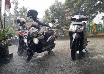 Jakarta Waspada! Hujan Ringan, Ancaman Banjir Mengintai