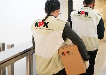 KPK Geledah Disdik Madiun Sita Uang Tunai Jutaan Rupiah – Aksara Lokal KPK Geledah Disdik Madiun, Sita Uang Tunai Jutaan Rupiah