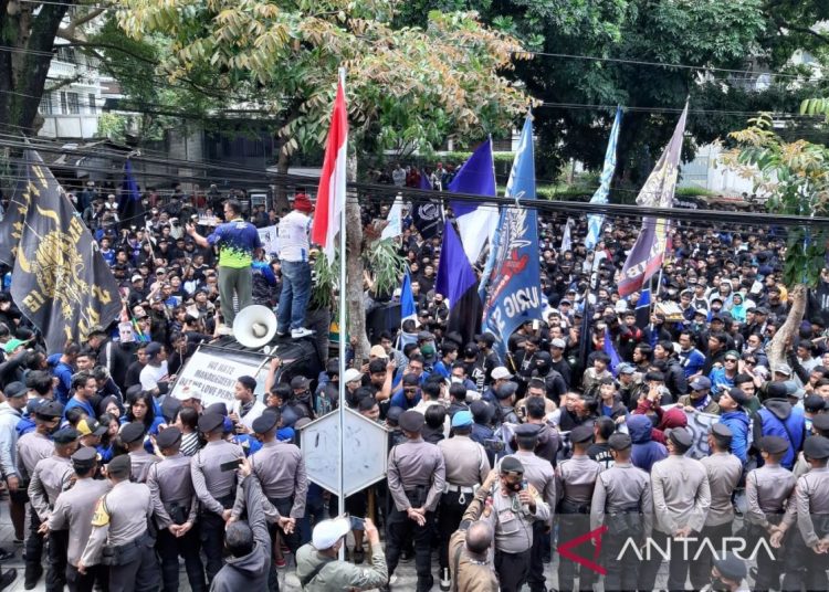 Bobotoh, Amankan Tiket! Persib Butuh Pemain Ke-12 Lawan Ratchaburi