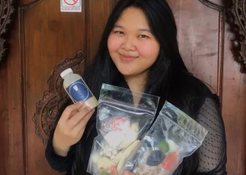 Ressa Rizky Rossano Laris Manis Endorse Denada Ungkap Reaksi Bahagia – Aksara Lokal Ressa Rizky Rossano Laris Manis Endorse, Denada Ungkap Reaksi Bahagia