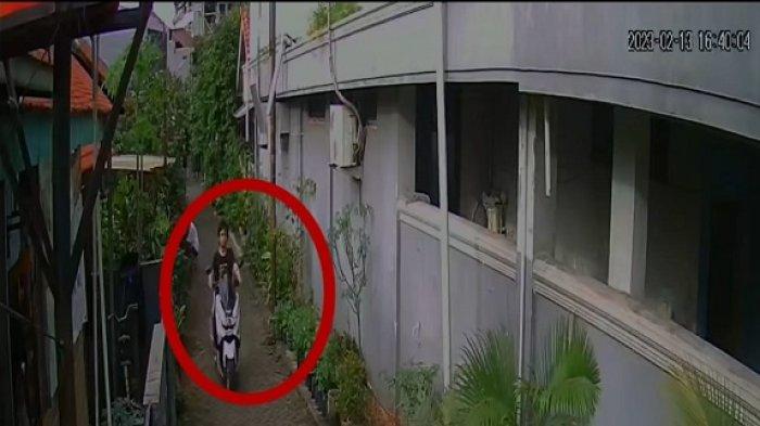 Lisa BLACKPINK Syuting di Tangerang Eksklusif Fans Gigit Jari – Aksara Lokal Lisa BLACKPINK Syuting di Tangerang: Eksklusif, Fans Gigit Jari!