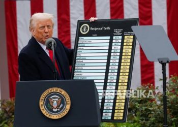 Trump Terapkan Tarif Global 10% Usai Putusan MA AS