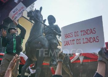 Terkuak! Brutalitas Polisi Pemicu Kerusuhan Demo Agustus