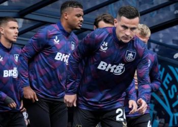 Chelsea vs Burnley: Prediksi Skor & Statistik Liga Inggris Akurat