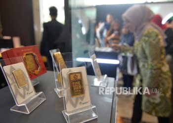Harga emas Antam Jumat ini naik tipis, kini Rp 3,045 juta per gram