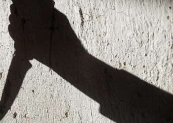 Geger Bekasi: Suami Tewas, Istri Kritis di Kamar