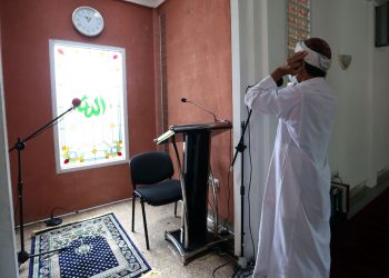 Buka Puasa 21 Feb 2026 Kaltim: Magrib Bergeser di Berau, Paser