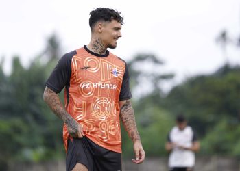 Shayne Pattynama: Debut Spesial Persija vs PSM Makassar