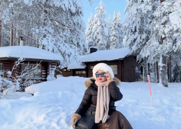 Wajib Lihat! 10 Potret Eddies Adelia Berburu Aurora Finlandia