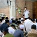 Momen Khidmat Kasatgas Tito Salat Tarawih Bareng Warga Aceh Tamiang
