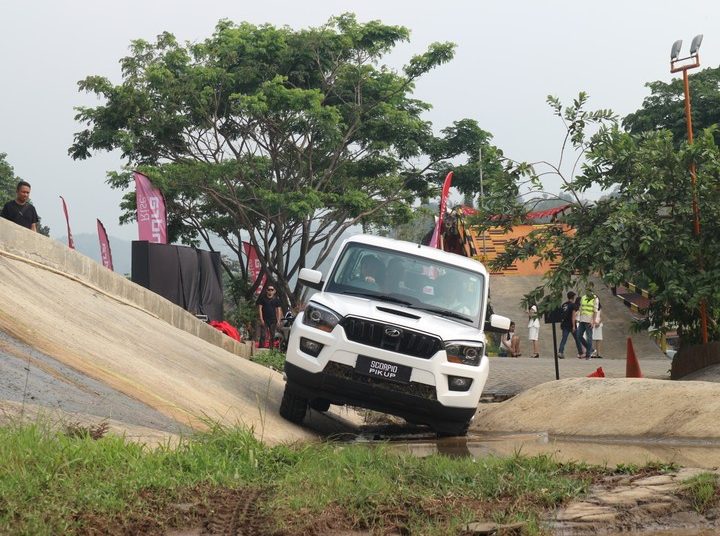 Mahindra Scorpio 4×4 India: Spek Gahar, Siap Off-road!