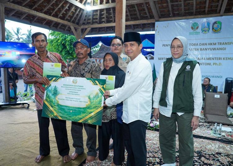 Banyuwangi Panen Hak Tanah Reforma Agraria dan Hutan!