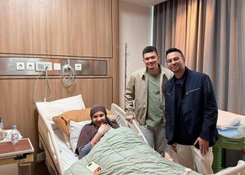 Artis Jenguk Zaskia Sungkar Pasca Lahiran, Momen Haru!