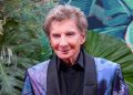 Fokus Sembuh dari Kanker, Barry Manilow Resmi Tunda Tur Konser