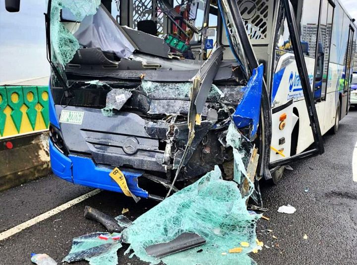 Bus TransJakarta Tabrakan: Sopir Tertidur, Polisi Ungkap Penyebabnya
