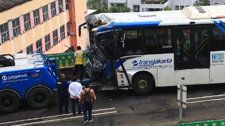 Terungkap Pramono Sebut Human Error Penyebab Tabrakan Bus Transjakarta – Aksara Lokal Terungkap! Pramono Sebut Human Error Penyebab Tabrakan Bus Transjakarta