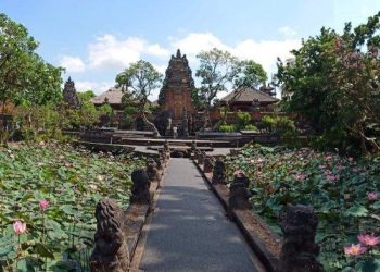 Waspada! Bali Hujan Seharian, Tabanan Berpotensi Hujan Petir Hari Ini