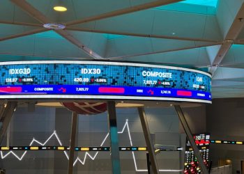 IHSG sesi I turun ke 8.374, rupiah melemah jadi Rp 16.832/dolar AS