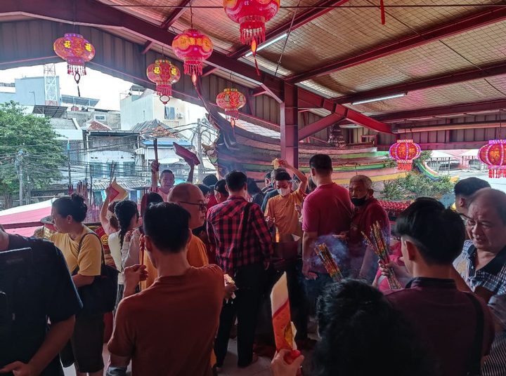 Imlek Petak 9: Vihara Dharma Bhakti, Jakarta Terang!