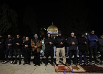 Tarawih Perdana Al-Aqsa: Suasana Penuh Haru dan Kedamaian