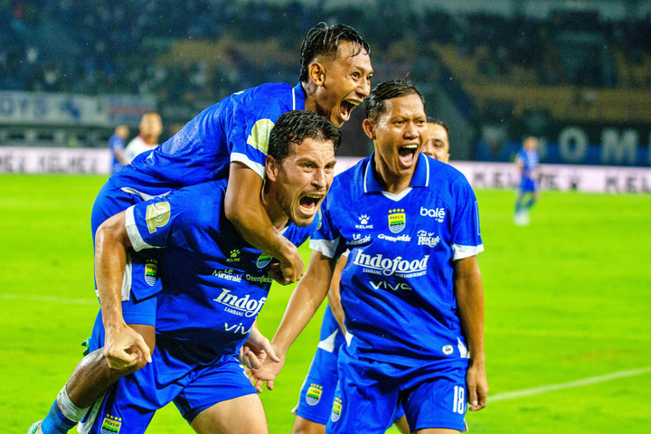 Persib Perkasa di GBLA Keajaiban Lawan Ratchaburi – Aksara Lokal Persib Perkasa di GBLA: Keajaiban Lawan Ratchaburi!