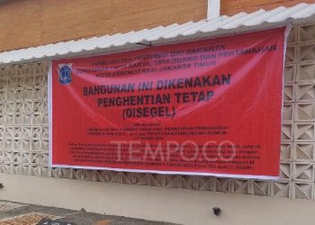 Warga Ungkap Kejanggalan di Balik Penyegelan Lapangan Padel Pulomas
