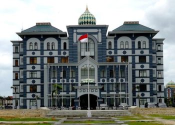 Kapak Diayun 8 Kali! Pembacokan Brutal Gegerkan UIN Suska