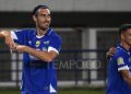 Persib Bandung Pesta Gol 5-0: Pelatih Ungkap Rahasia Kemenangan