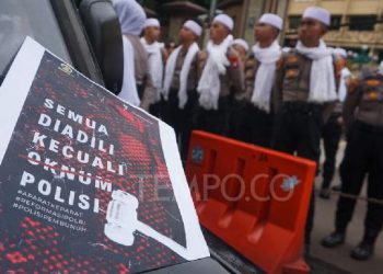 Viral! Polisi Curhat Dimaki Mahasiswa Saat Amankan Aksi Demo